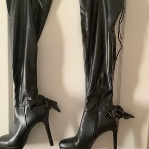 Womens faux black leather Otk boots  sz 11